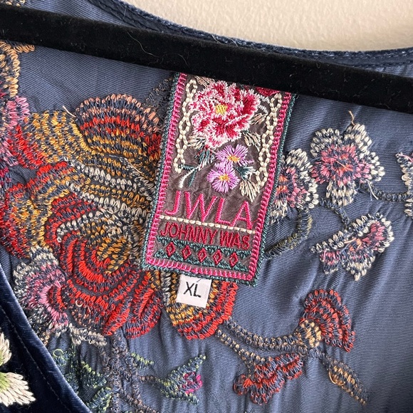 Johnny Was Embroidered‎ Silk Velvet Michelle Tunic Dress Blue Floral - Picture 7 of 7